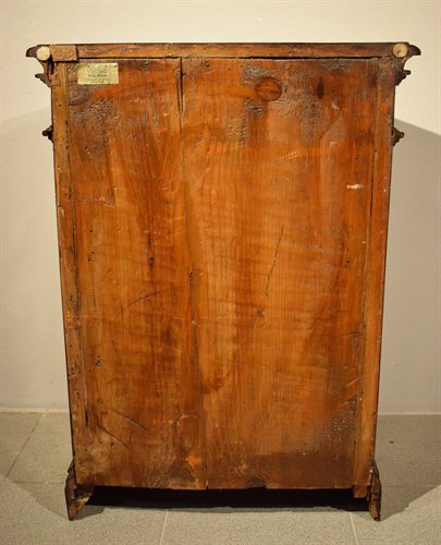 Piccola commode Luigi XIV mossa e intarsiata 